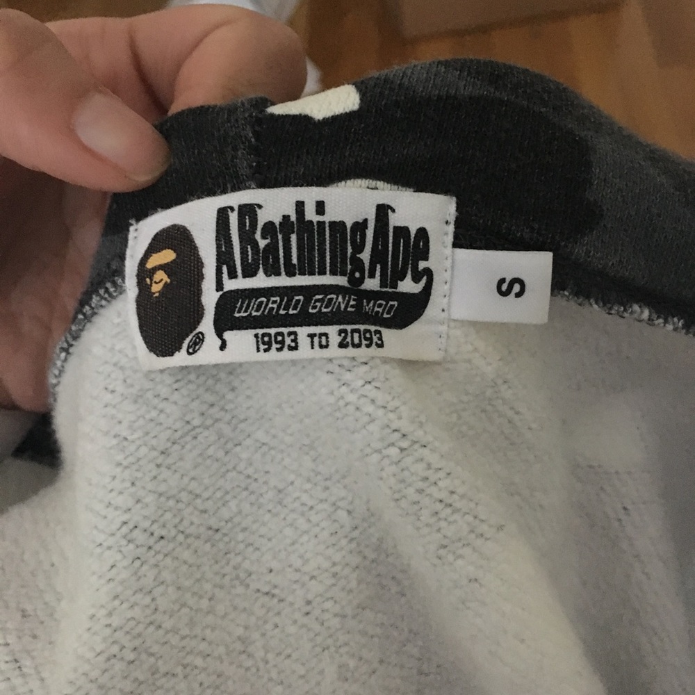 BAPE shark jacket GLOW IN THE DARK - Picture 3 of 6
